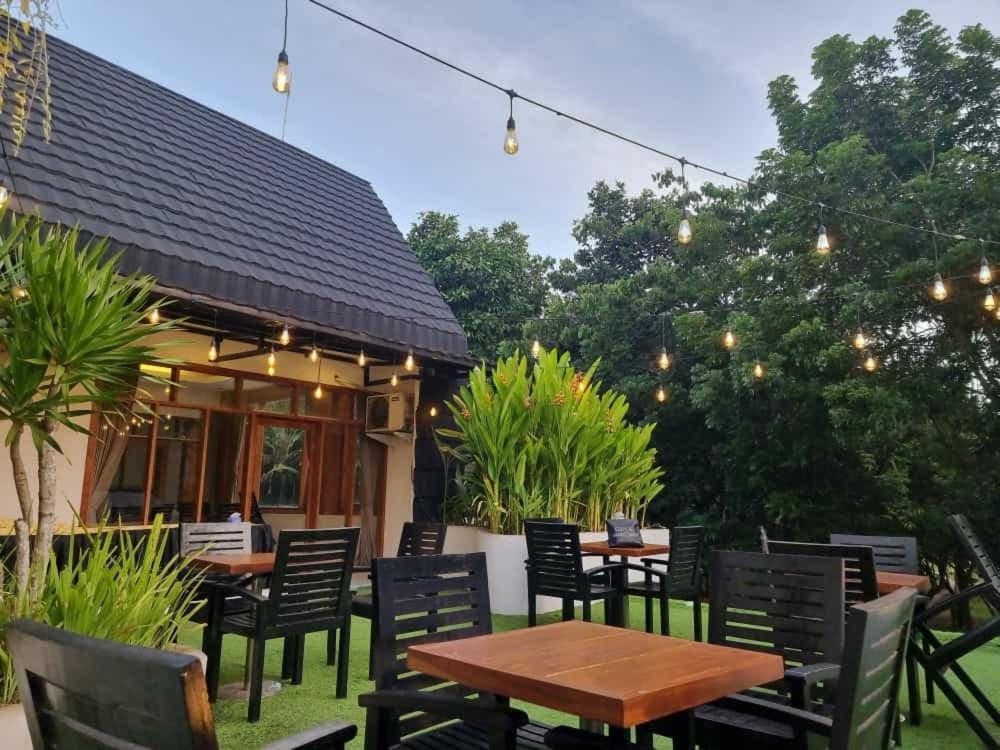 Onesouth Boutique Hotel Pulau Merah Banyuwangi  Bagian luar foto